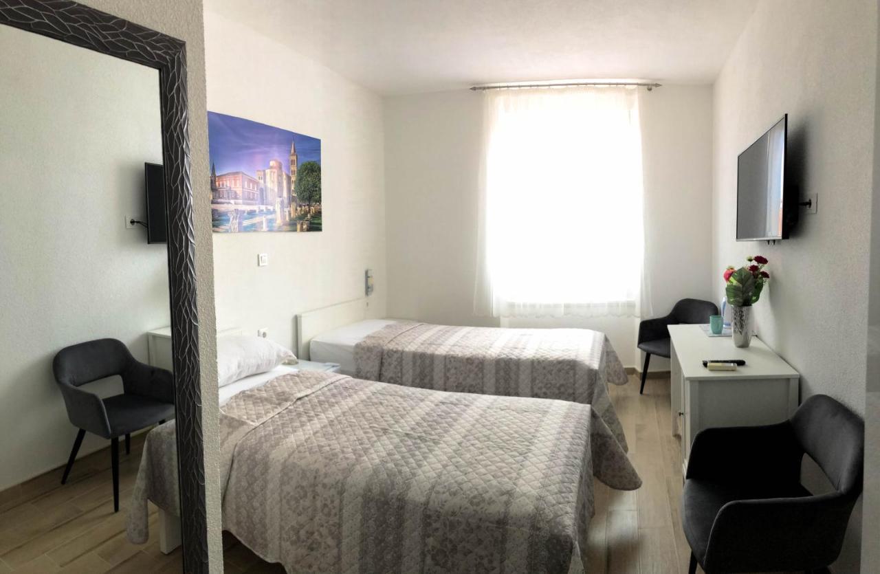 Jeta Studio & Rooms ザダル エクステリア 写真